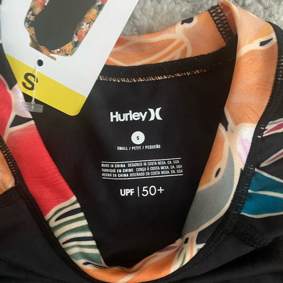 NEW with tags Hurley Ladies Long Sleeve Rashguard, Caribbean Dreamin (S) - Picture 5 of 6